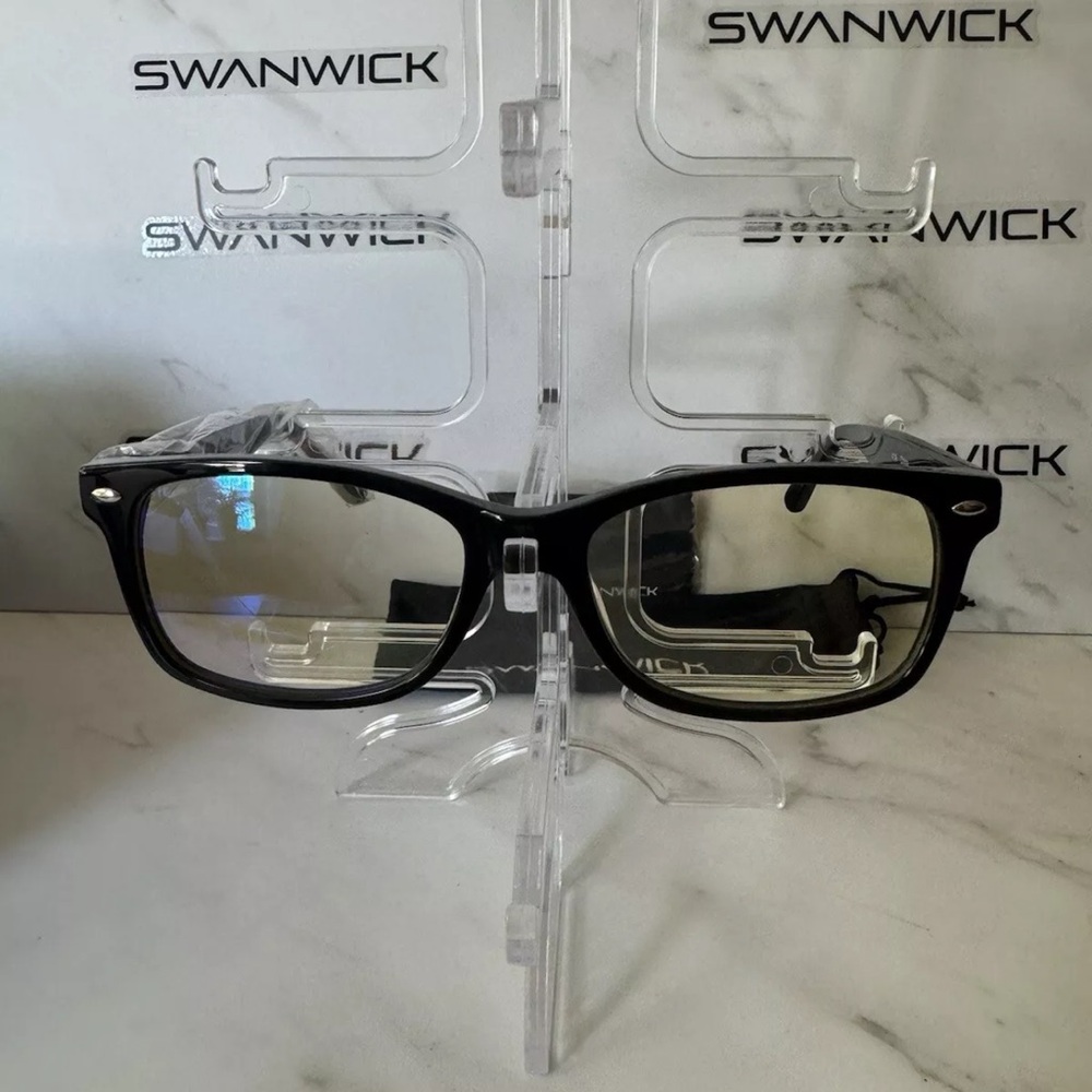 Glasses Swanwick black ref 2009
